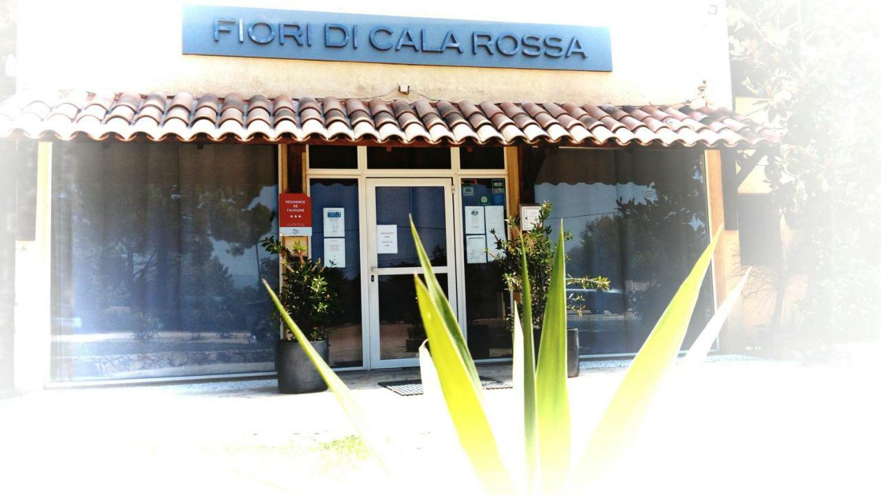Residence Fiori Di Cala Rossa Lecci Exterior photo